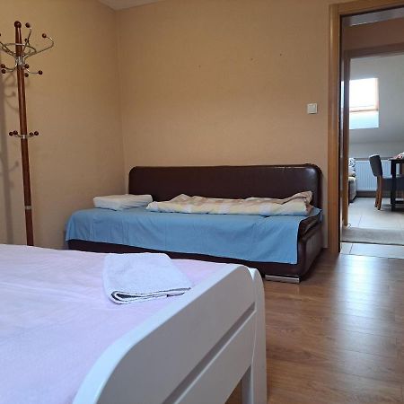 Apartman Avram Kotor Varos Esterno foto