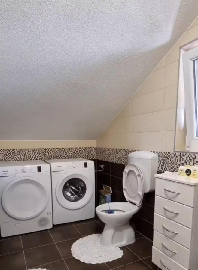 Apartman Avram Kotor Varos Esterno foto