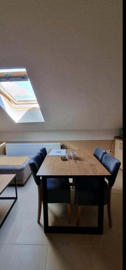 Apartman Avram Kotor Varos Esterno foto