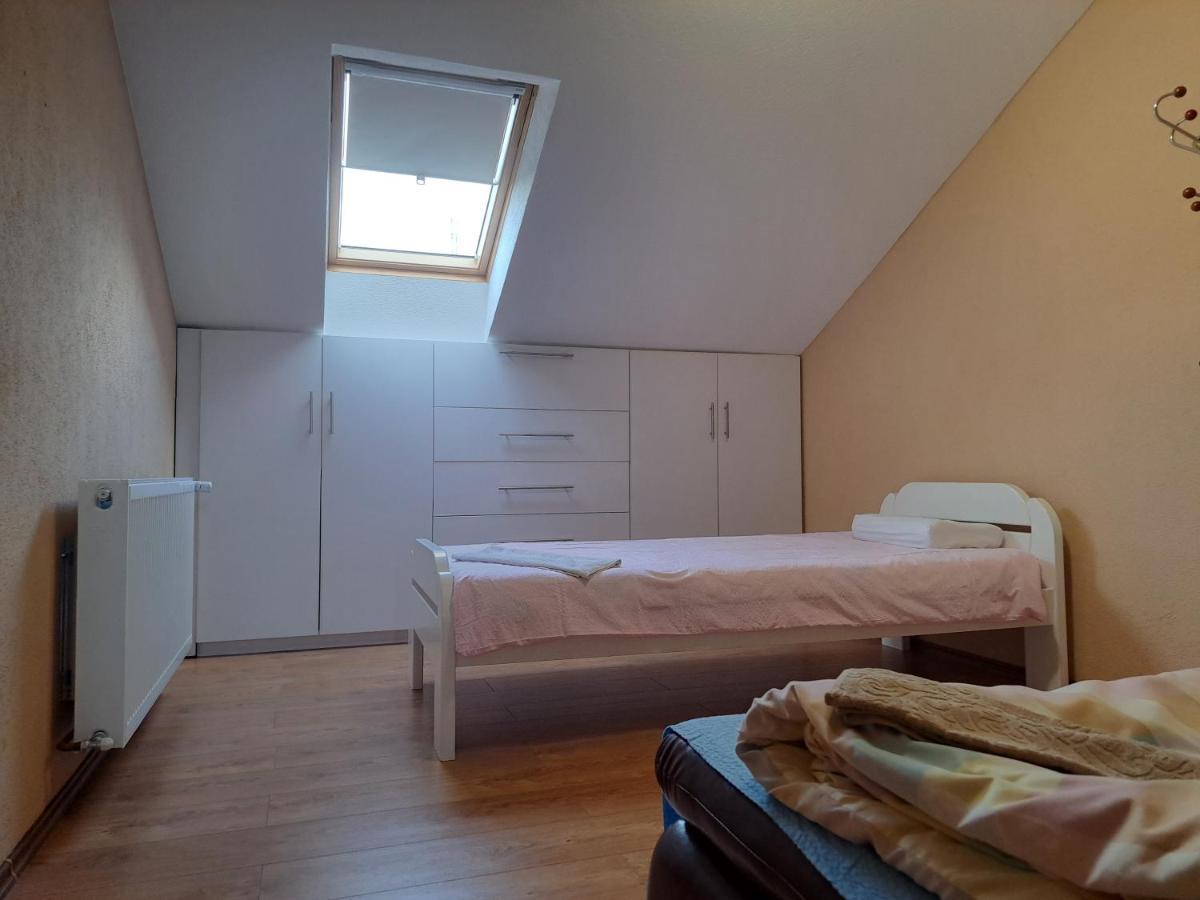 Apartman Avram Kotor Varos Esterno foto